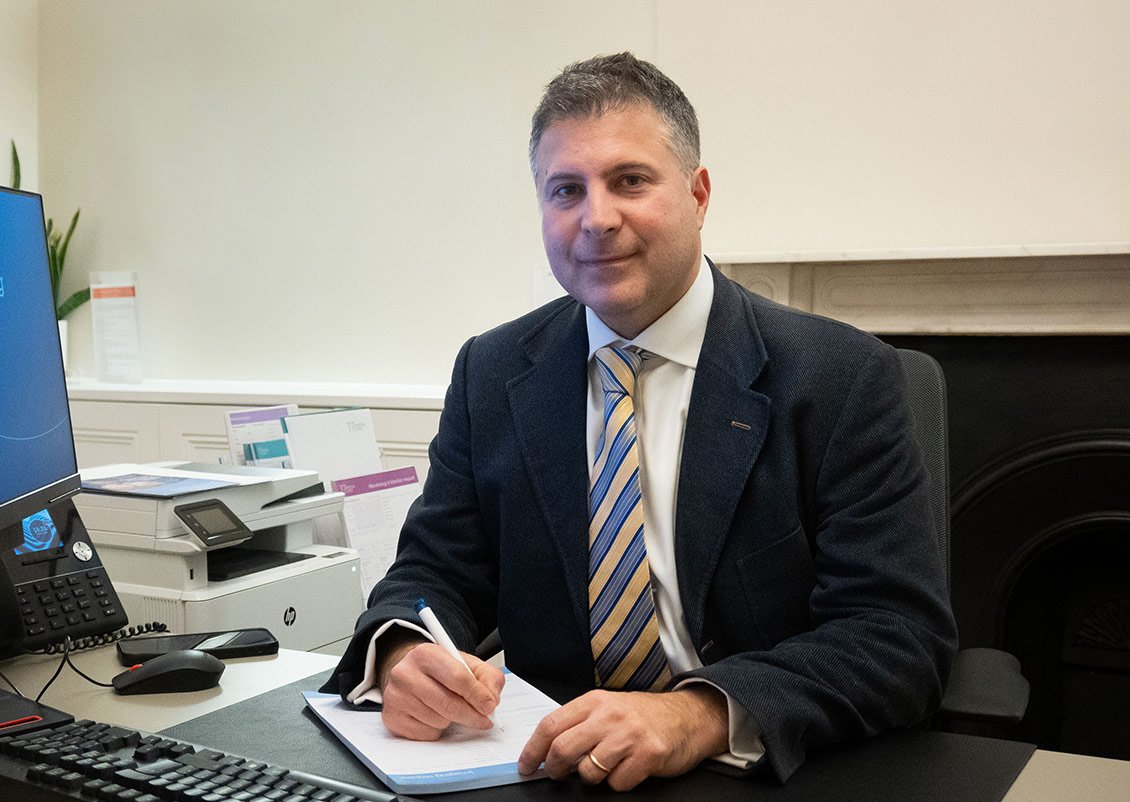 Dr Dionysis Papadatos Pastos London-Oncologist Arrange Consultation